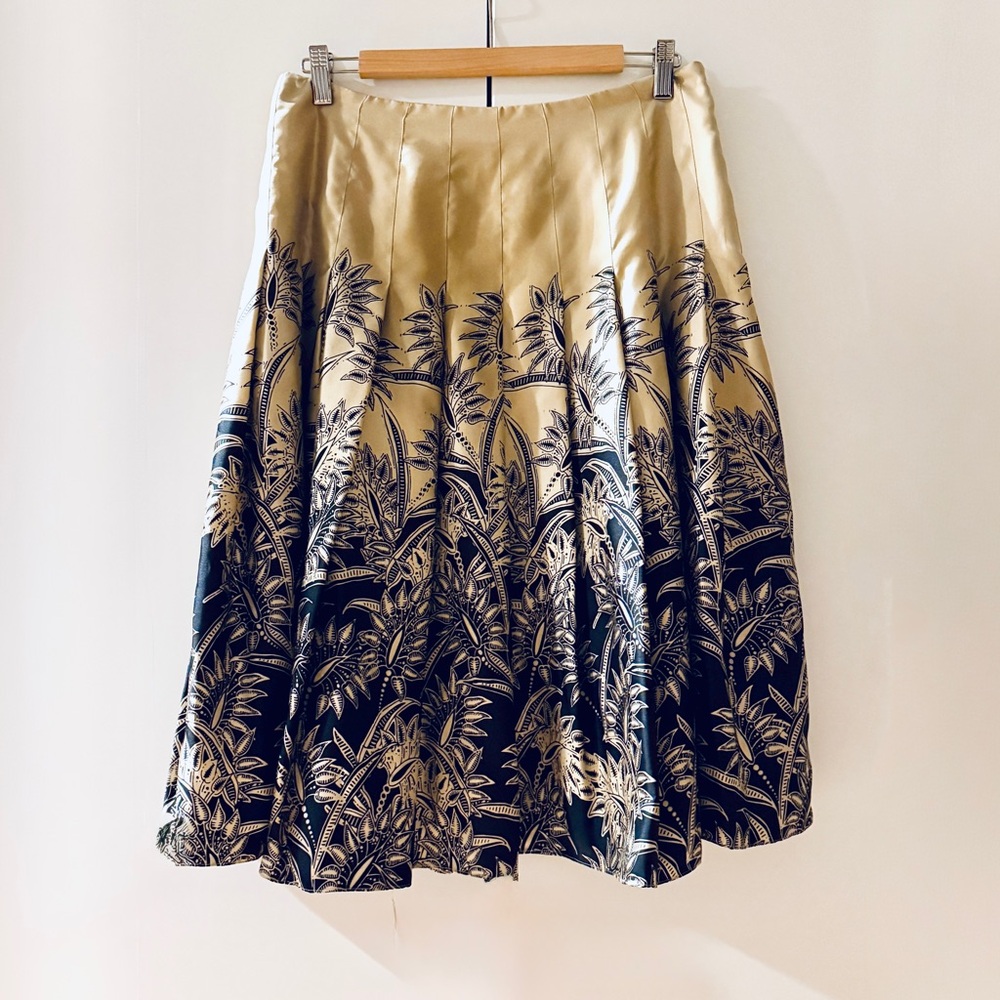 Jones New York Black and Cream Midi Skirt